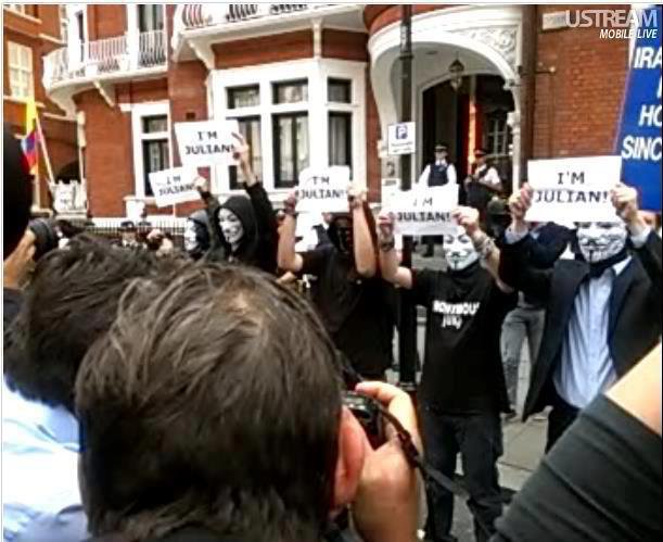 Лондон протест в солидарност с Джулиан Асанж